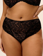EL303550 ELOMI CARENA Brief