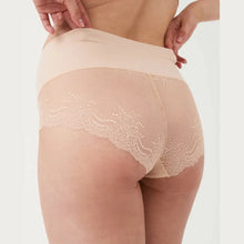 Load image into Gallery viewer, SP0415 SPANX LACE CHEEKY - 11638
