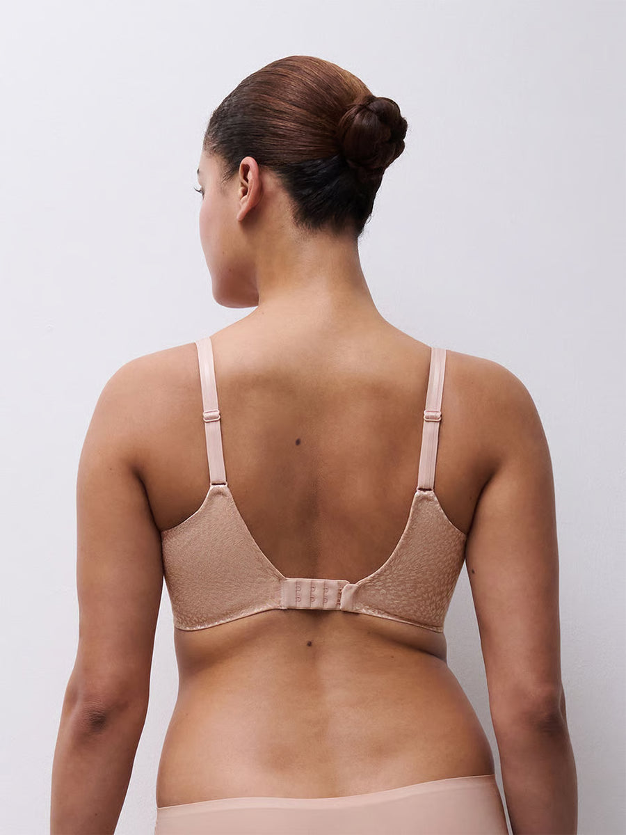 C19UP MAGIQUE BACK SMOOTHING - 19847